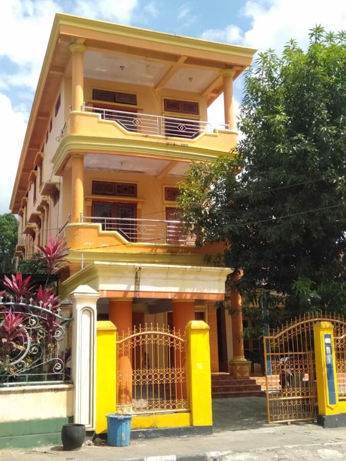 Wisma Kahyangan Baubau المظهر الخارجي الصورة